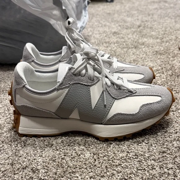 New Balance 327 Gray and White Women's Sneakers - Picture 3 of 9